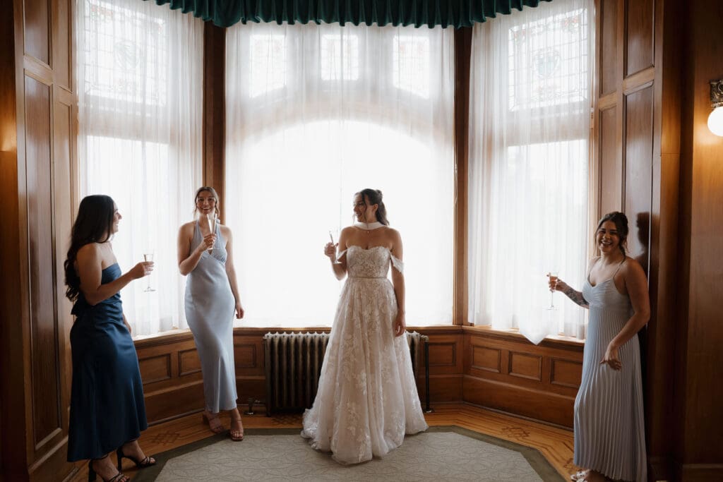 Hatley-Castle-Wedding-in-Victoria-BC-captured-by-local-Wedding-Photographer-Hayley-Zumkeller-Intimate-Elegant-Castle-Wedding