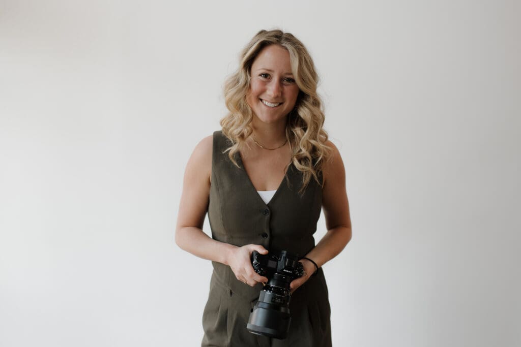 Hayley Zumkeller, Victoria BC Wedding photographer and filmmaker, uses a unique documentary style photography to capture memories that make you "feel" exactly how you felt in the moment, even 30 years into the future.