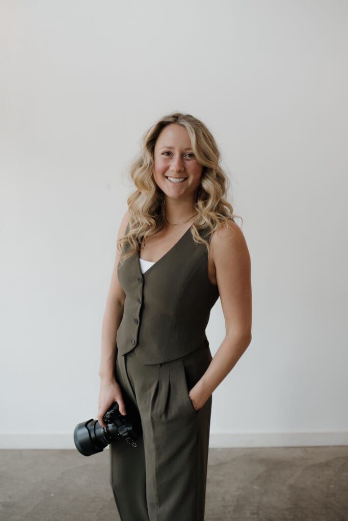 Hayley Zumkeller, lead photographer of Hayley Zumkeller photography and videography team in Victoria BC, poses for her headshot to share more of her fun personality.