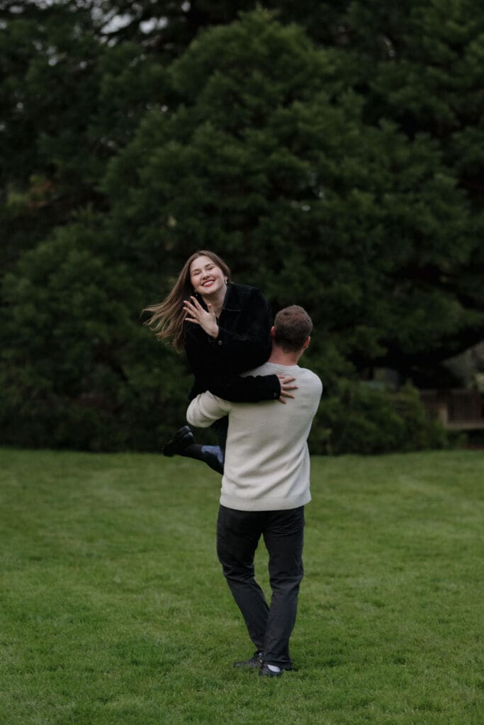 ictoria-BC-Surprise-Proposal-Photographer-captures-Proposal-at-the-Government-House-in-the-flowers
