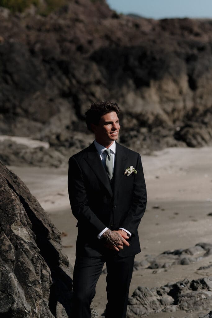 June wedding photos in Tofino BC by a Tofino wedding photographer at the Wickanninish