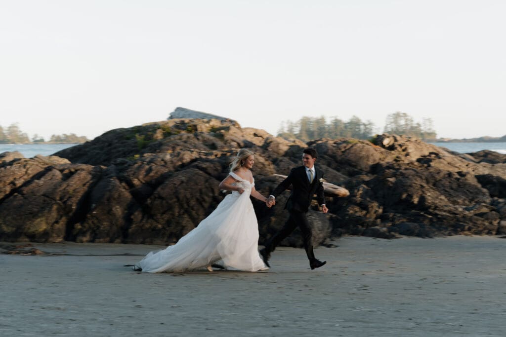 July wedding photos in Tofino BC by a Tofino wedding photographer at the Wickanninish