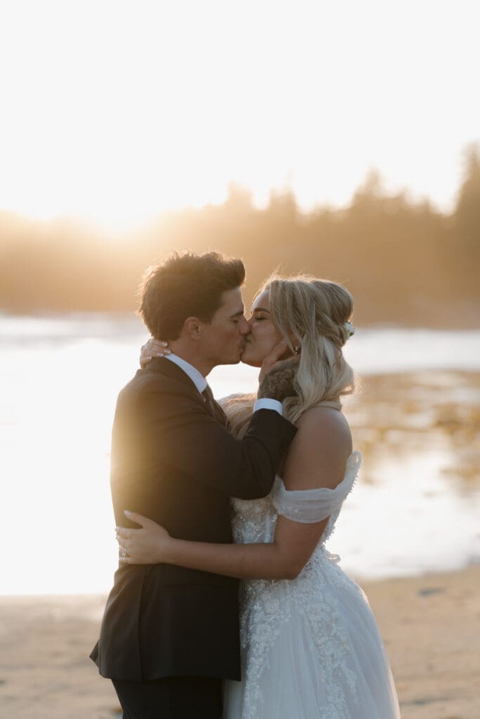 June wedding photos in Tofino BC by a Tofino wedding photographer at the Wickaninnish