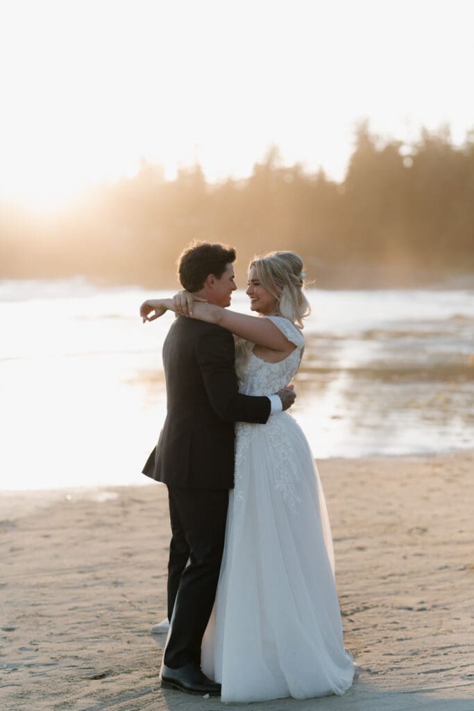 June wedding photos in Tofino BC by a Tofino wedding photographer at the Wickanninish